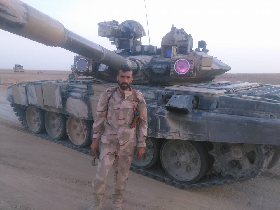 دبابه T-90 الروسيه تظهر لاول مره في سوريا !! - صفحة 2 CihyCi2WwAENFIm