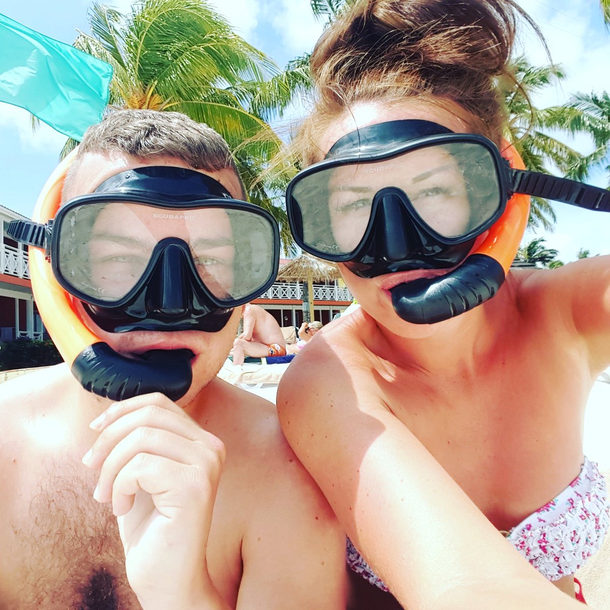 stacysmith1990's tweet photo. We had soooo much fun 😂🦀🐚🐙🐠🐟☉ https://t.co/3oIGjp99lA