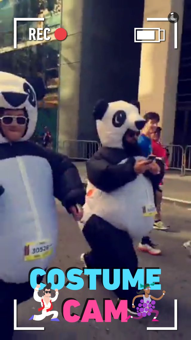 HollyHiggs's tweet photo. The Bay to Breakers snapchat feed is pure gold. #runhardpartyharder #bucketlist https://t.co/H5ETeiJ0Wv