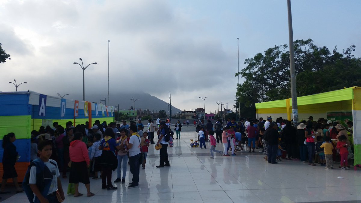 leonarf1803's tweet photo. Todo un exito la feria de salud #DMFlorenciadMoraA #ANoP promoviendo 8 remediosnaturales  @DamalenaC  @lucioacuna https://t.co/CY6KWNccPx