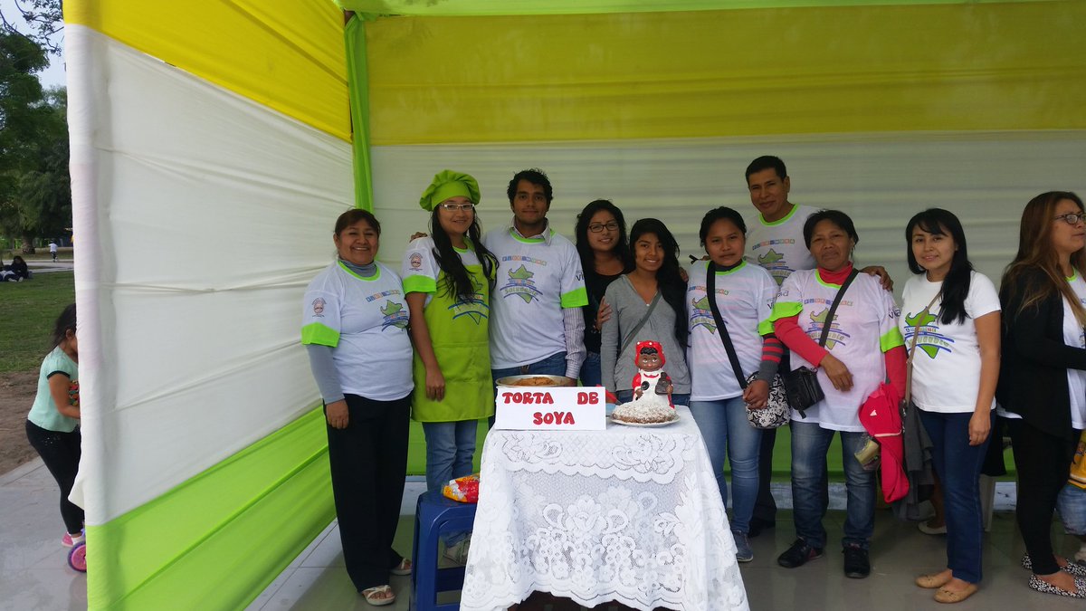 leonarf1803's tweet photo. Todo un exito la feria de salud #DMFlorenciadMoraA #ANoP promoviendo 8 remediosnaturales  @DamalenaC  @lucioacuna https://t.co/CY6KWNccPx