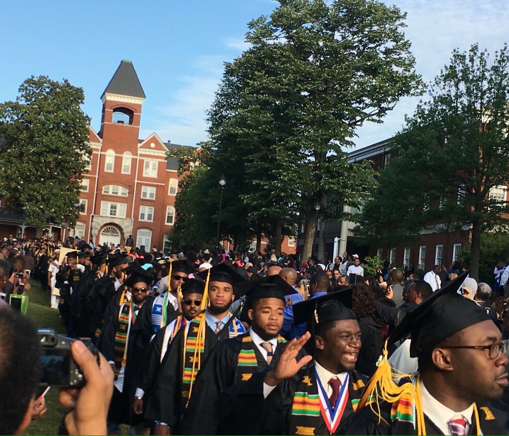 IamTheDEdward's tweet photo. Congratulations! #MorehouseGrad16 ๐ https://t.co/bltKzHF5Gq
