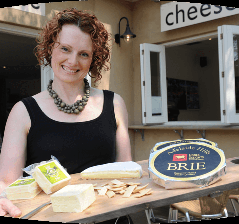 TuckersNatural's tweet photo. Sheree from @udder_delights tells us her 5 favourite cheeses https://t.co/piWqx9XAuJ #crackerup #cheese #safood https://t.co/wXQQBMjeF0
