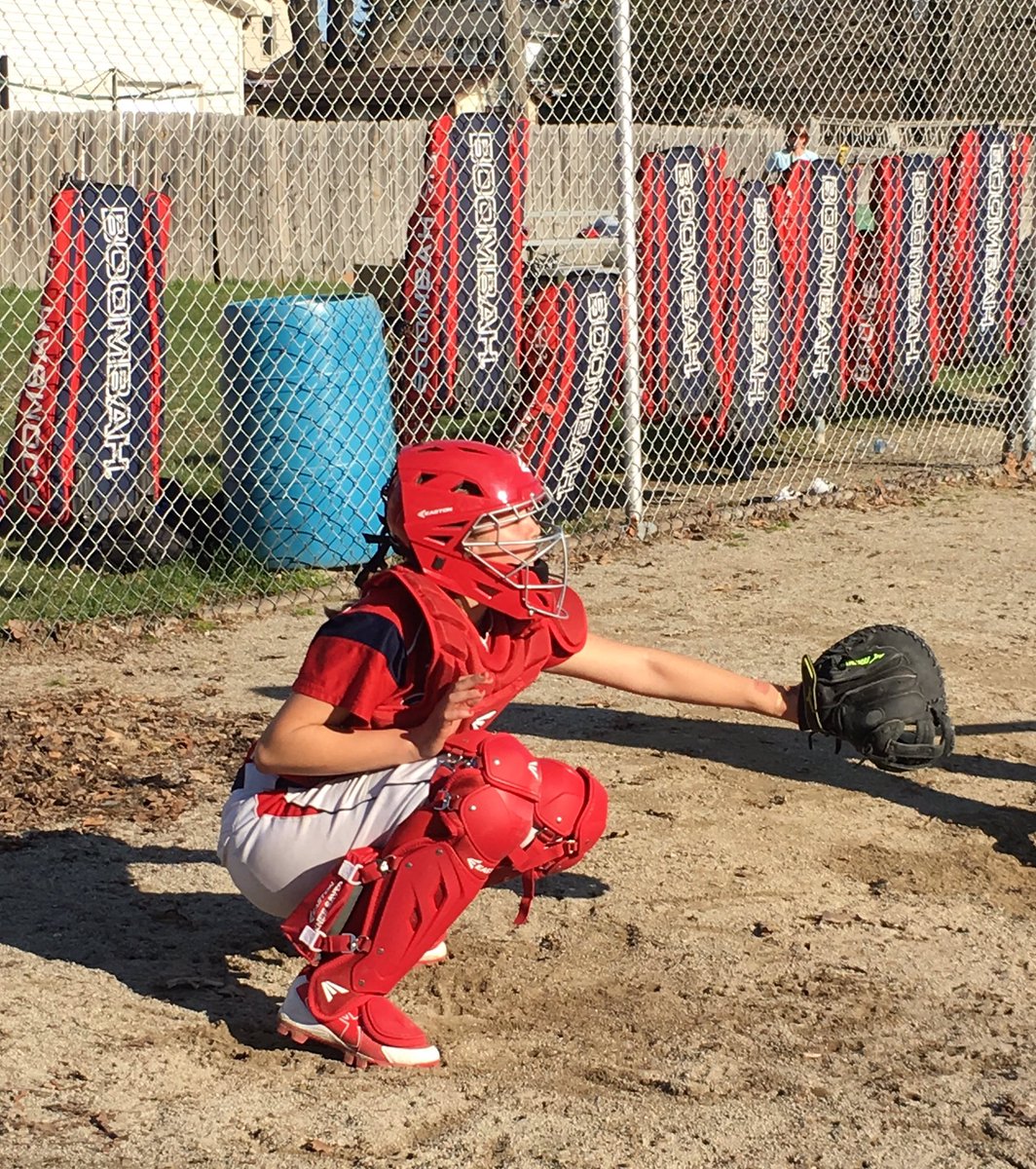 skophotogirl's tweet image. #ANYTHINGBUTSOFT my daughter playing catcher