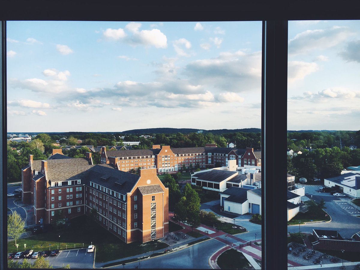BlueHenEGrady's tweet image. Laird campus views from the 14th floor of @UDTowers earlier this evening!