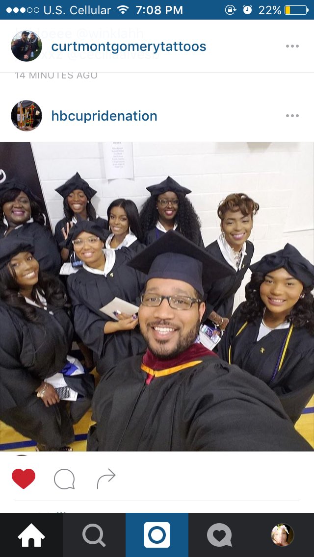 thisisnaaliah's tweet photo. When you see your sisters on social media @bennettcollege #bennettbelles #bennett16 #hbcupride https://t.co/aJekNUBkkr