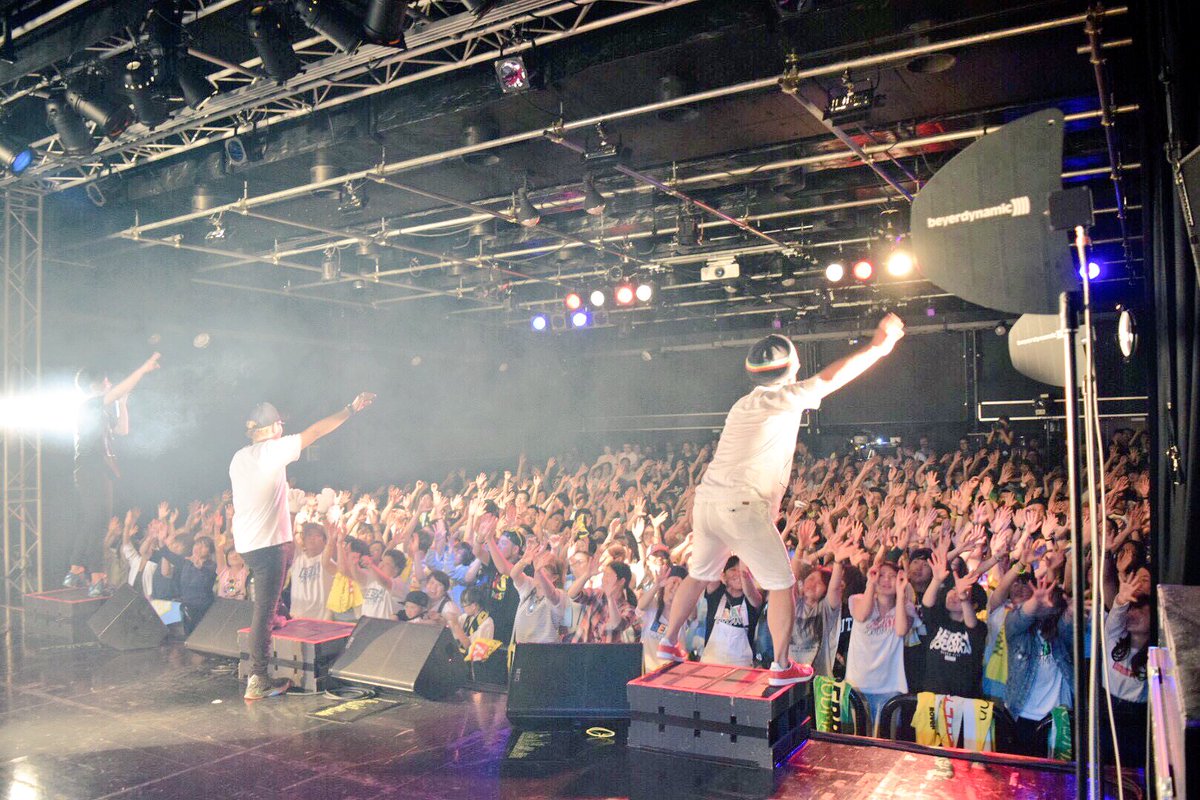 MOCA_OSAKA's tweet photo. 昨日はワンマンツアー
ファイナルの東京公演でした！

集ってくれたべりふぁむ、
来れなくても応援してくれたみんな
ホンマにありがとう！

全国の友に励ましを！
との想いで走った2ヶ月でした！

10月からは第4弾の全国ツアーへ♩ https://t.co/ZoH97mfmRO