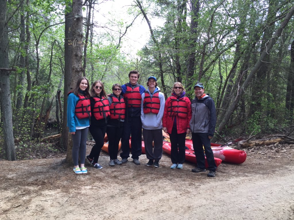 SRHSNJ's tweet photo. Environmental Club had an awesome time kayaking with @PinesAdventures on the Batsto River today https://t.co/KvIPPPYXkH