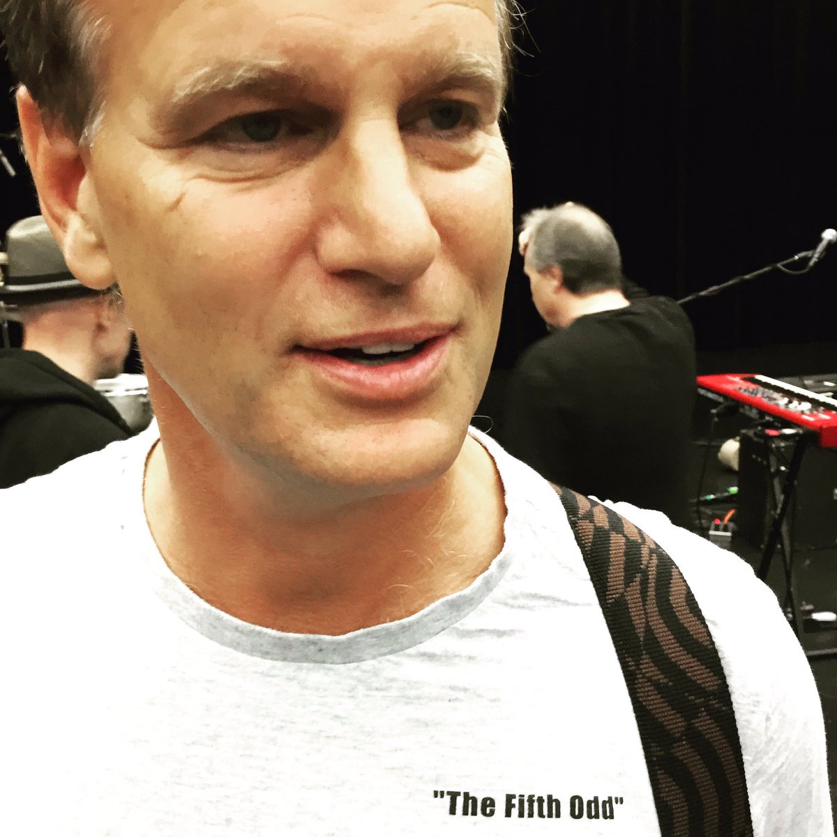 oddsmusic's tweet photo. #GaryNylund is the 5th Odd tonight @HardRockCasinoV & has T-shirt to prove it #OvertimeJam @AaronPritchett https://t.co/BA6SMuQCk6