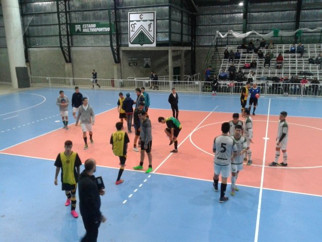 Final de la Tercera: @DeportivoMoran lo dio vuelta y derrotó a <a href="/FutsalFerro/">Ferro Futsal</a> 3-2.