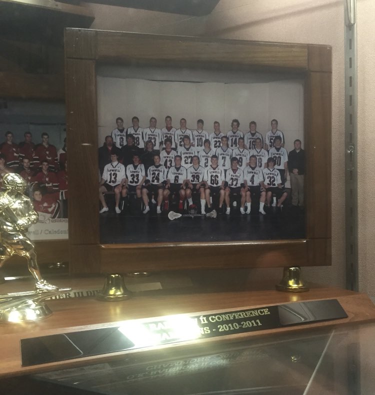 Redarrowlax's tweet photo. This trophy looks nice, come out and support us tomorrow at 7:30 as we try to win another 😊 #BoysLax https://t.co/uBNfR4Pw8E