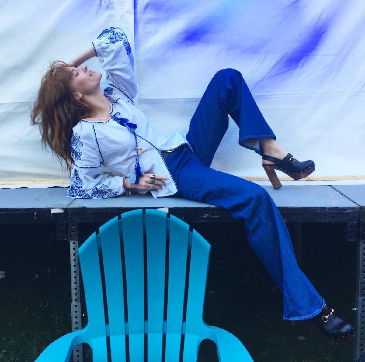 flowelchtumblr's tweet image. Florence Welch backstage at the Shaky Knees Festival in Atlanta, Georgia tonight