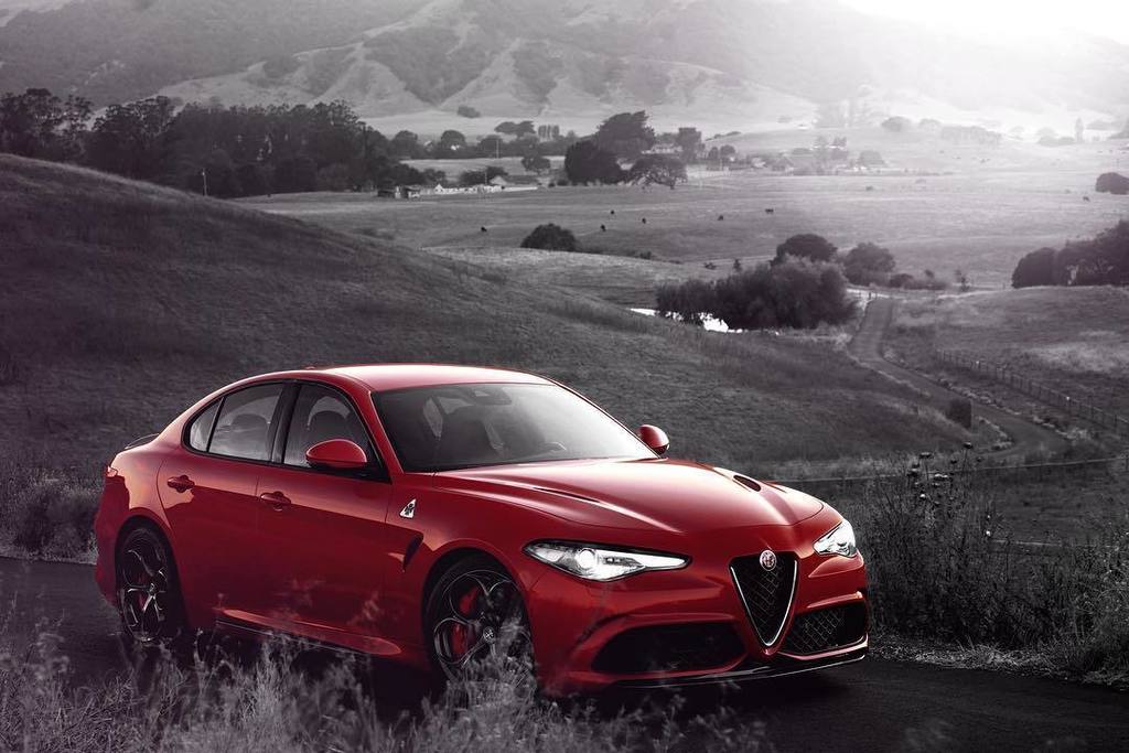 Domo_ZDaniel's tweet photo. Prestigious performance — the 505-hosepower Giulia Quadrifoglio.
#Giulia #Quadrifoglio #Alfa #AwakenTheDrive #AlfaR… https://t.co/YdFmjOyqwd