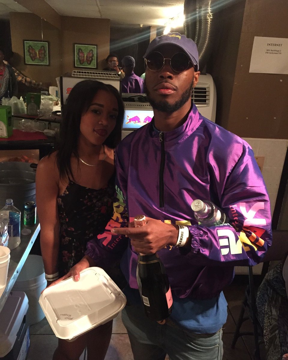 PRIVALEDGE's tweet photo. backstage..young thug tour #phoenix #blackpriv #wildfireent https://t.co/TrNIBQf0S5