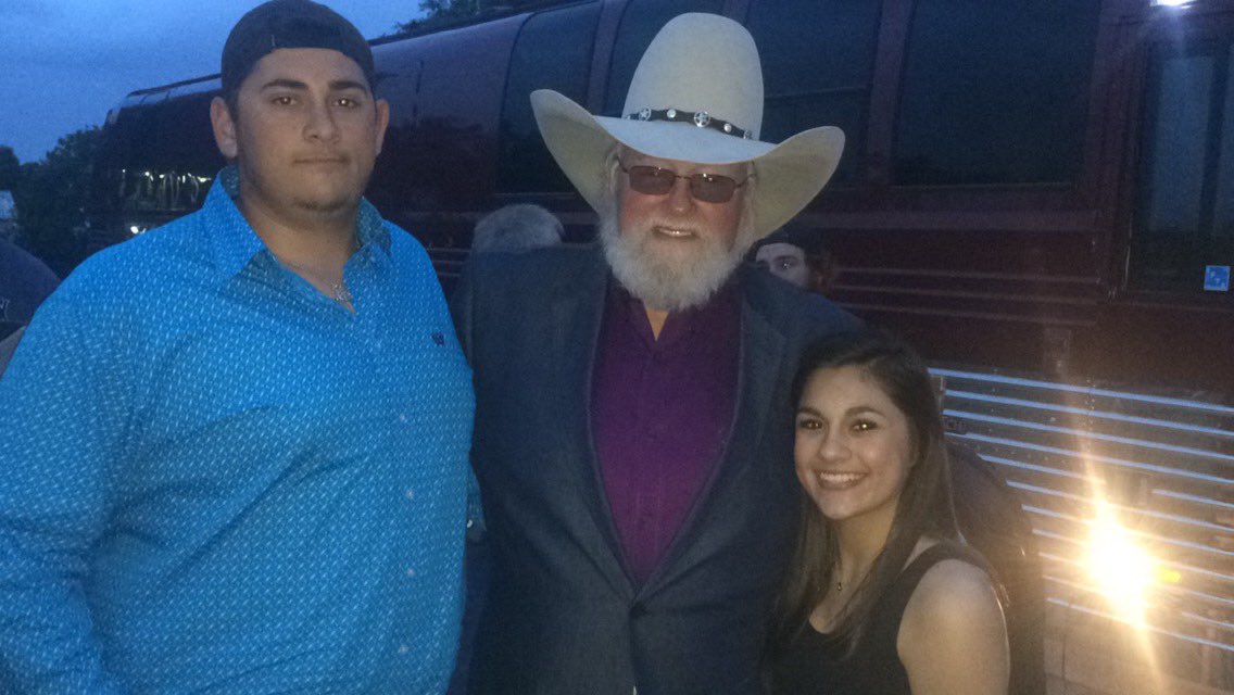 rrogers98's tweet photo. Charlie Daniels๐ฅ#fiddlefire @CharlieDaniels https://t.co/UpVHja41gj