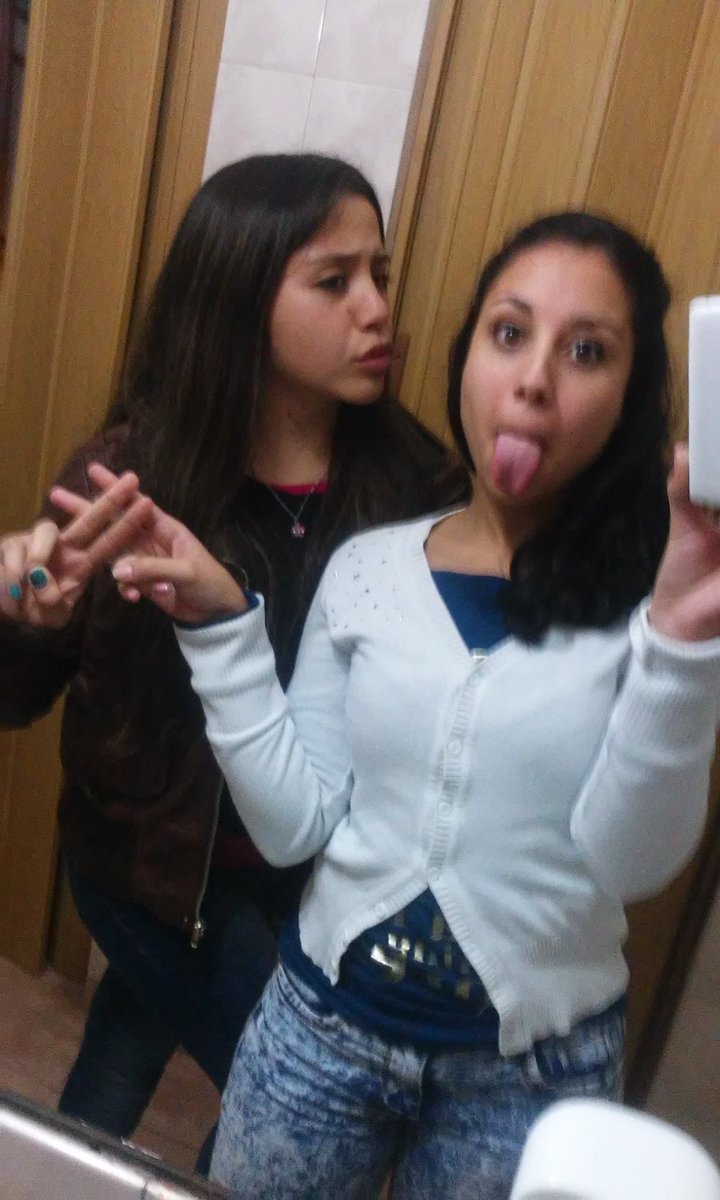 AldiCanela's tweet photo. @MarianellaAcua jajaja #lasfeas https://t.co/b3IHFAXqqi