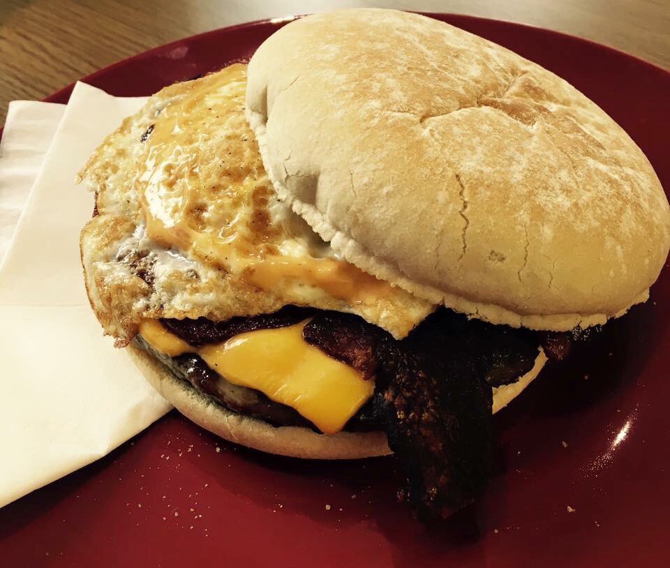 Caffecoco2's tweet image. #AllDayBreakfast #chinesecrispybacon # burgers