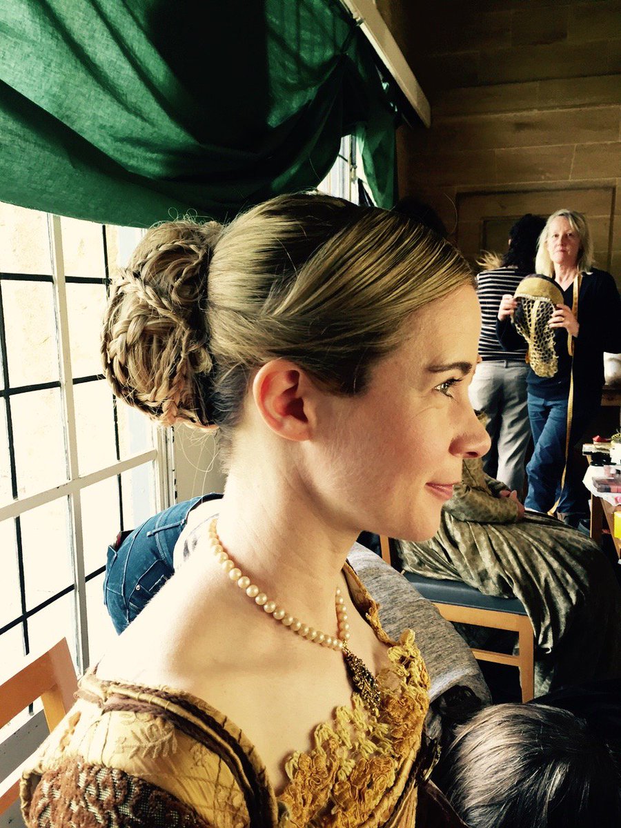 Lucy_Worsley's tweet photo. Got to admire the magic these make-up ladies worked on my hair. From bob to bun. They did it in 20 minutes too! https://t.co/hGdVJJA5V3