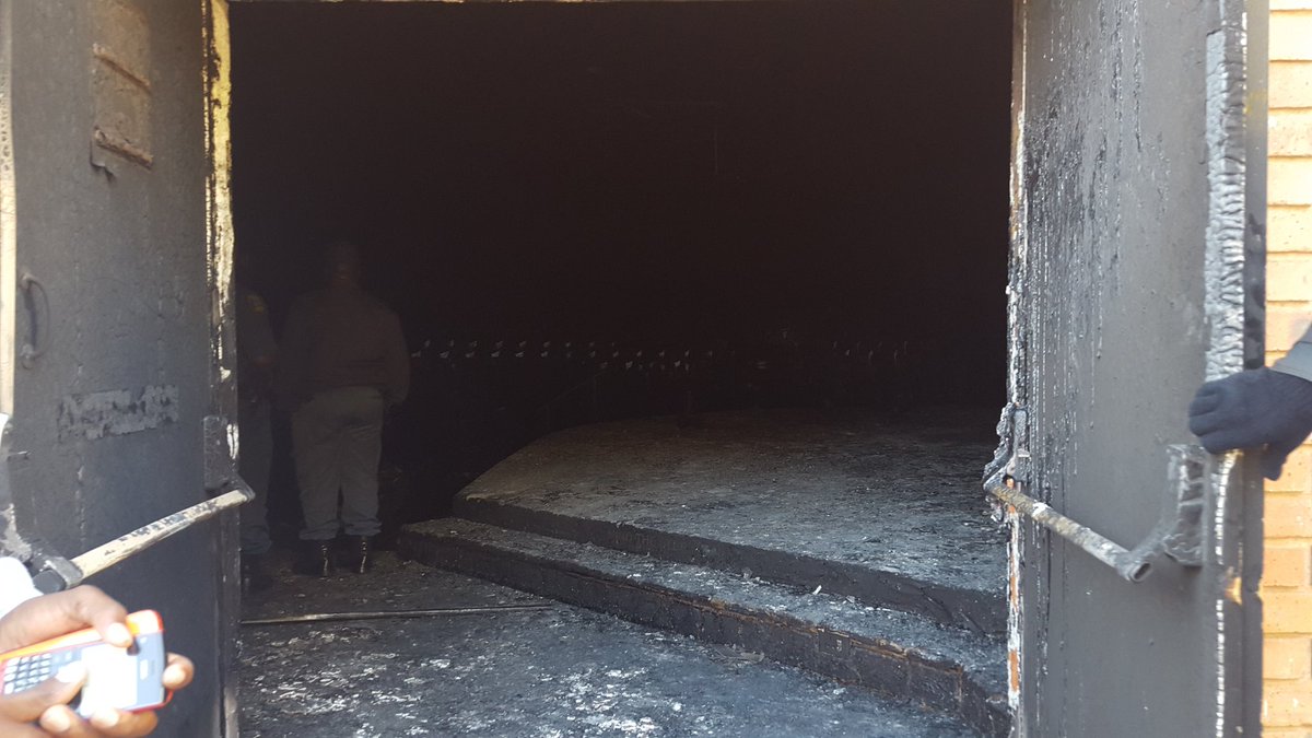 View image on Twitter