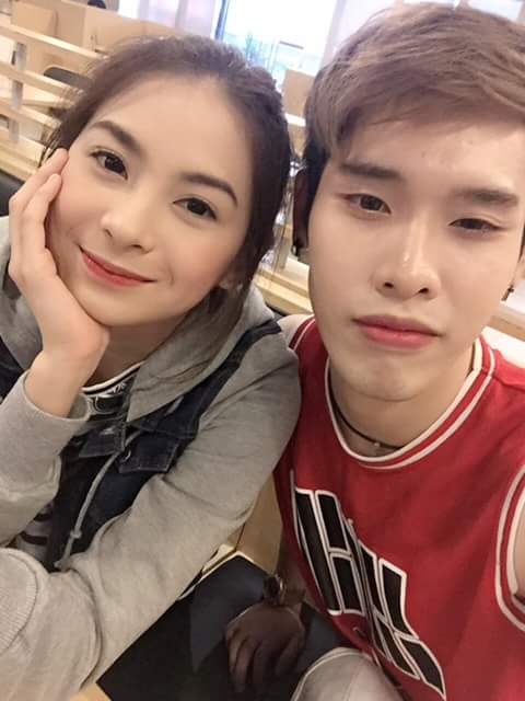 ronamchen's tweet photo. Miss you Rochen
#Friendshipgoals #Rochen #AdminLester https://t.co/RShaEZouEf