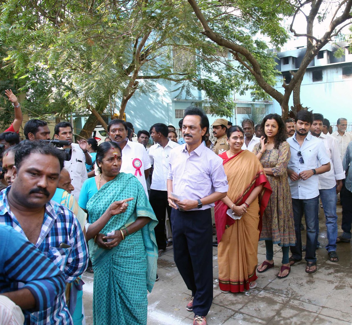 mkstalin's tweet photo. I just cast my vote.Request all to come out &amp; vote tdy.It is everyone's right&amp;duty to uphold democracy #TN100percent https://t.co/usW9Di5p0S