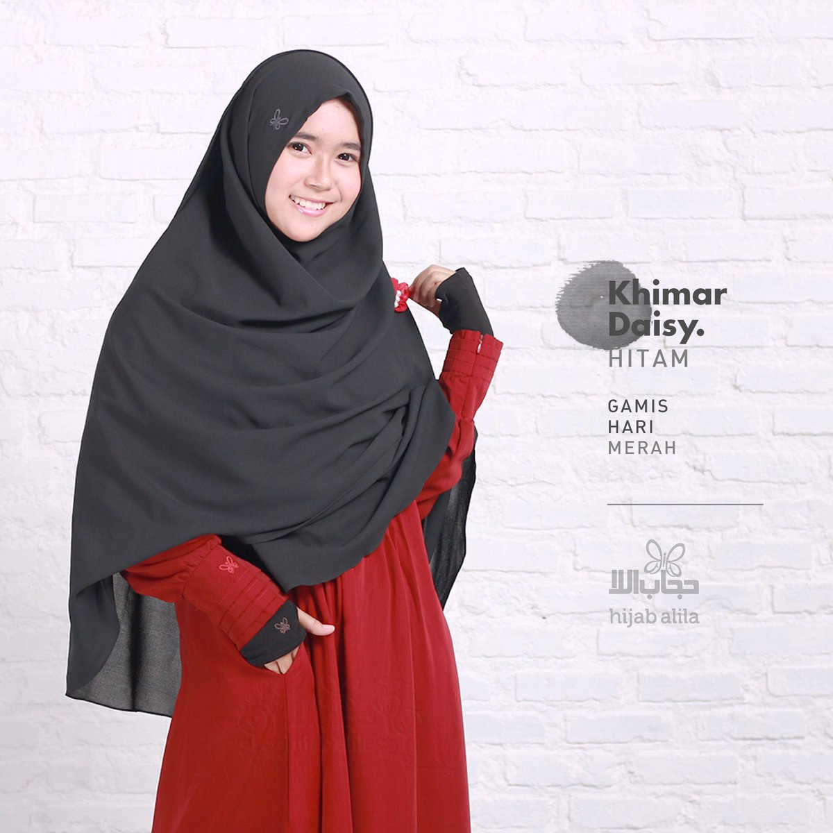 Jangan mau tampil cantik di mata manusia krn yang Maha Kuasa tak pernah memandang rupa atau pun bentuk tubuh kita :)