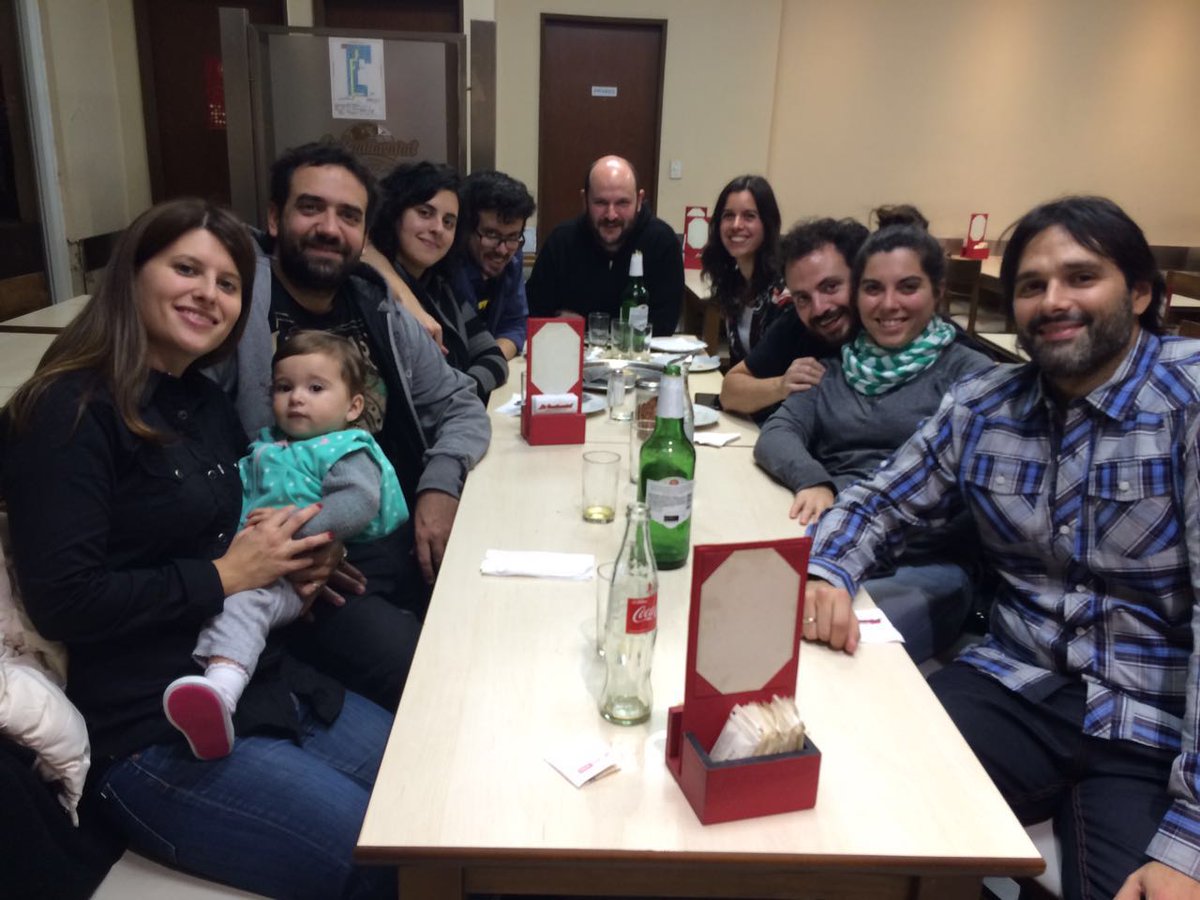 Después del show nos juntamos en <a href="/La_Continental/">La Continental</a> con amigos! Quedan 2 últimas funciones. Gracias por todo!