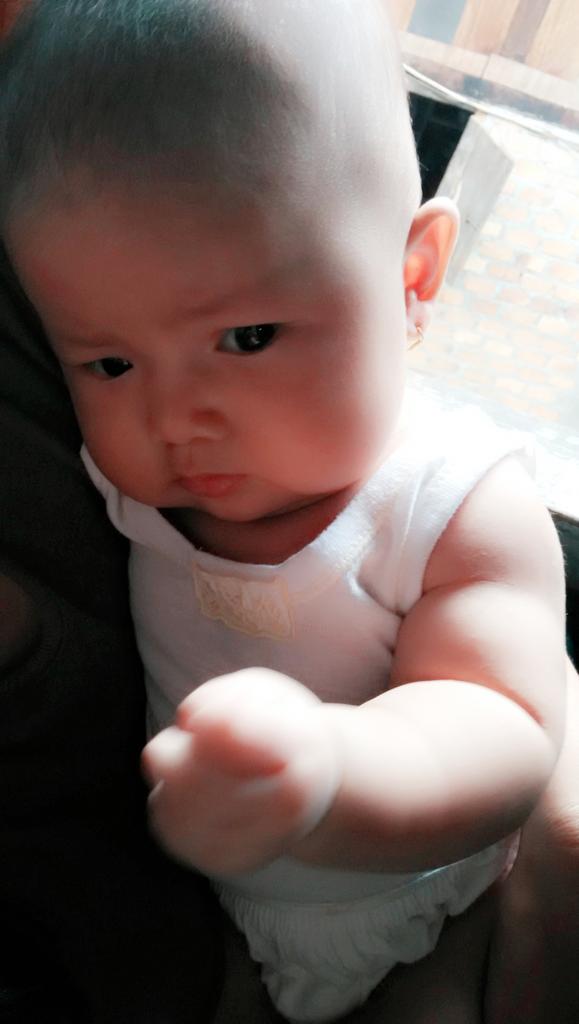 Selamat yang ke 3 bulan yaa syg mamah 😘 loveyou makin gendud super tumpah ❤