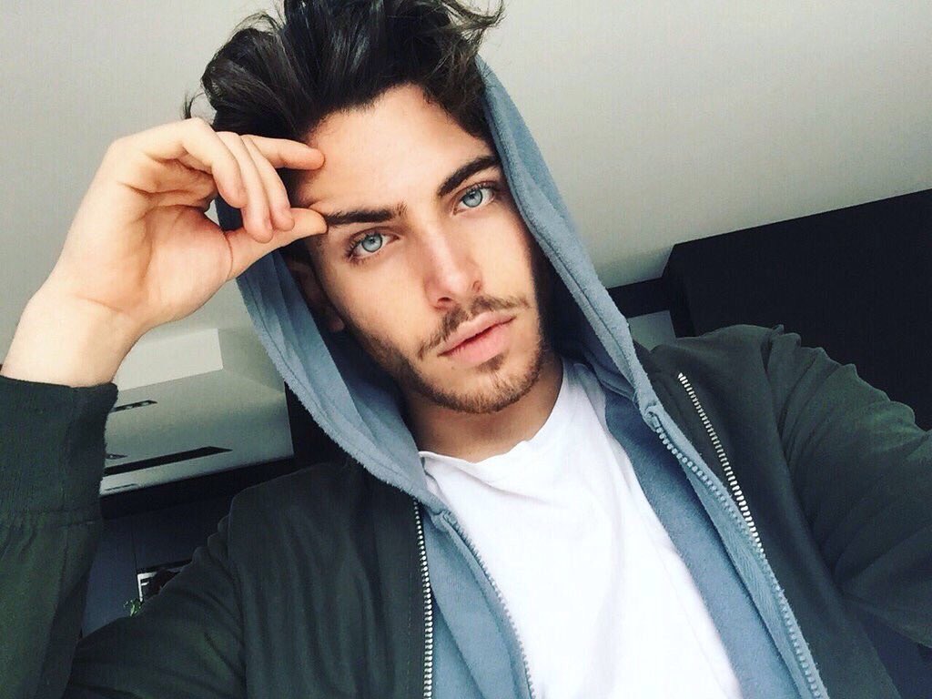 TemptingGarcon's tweet photo. Karim-

OC-MC
Background coming soon 
Need some SLs going 

#RT https://t.co/kKPEeLyaQC