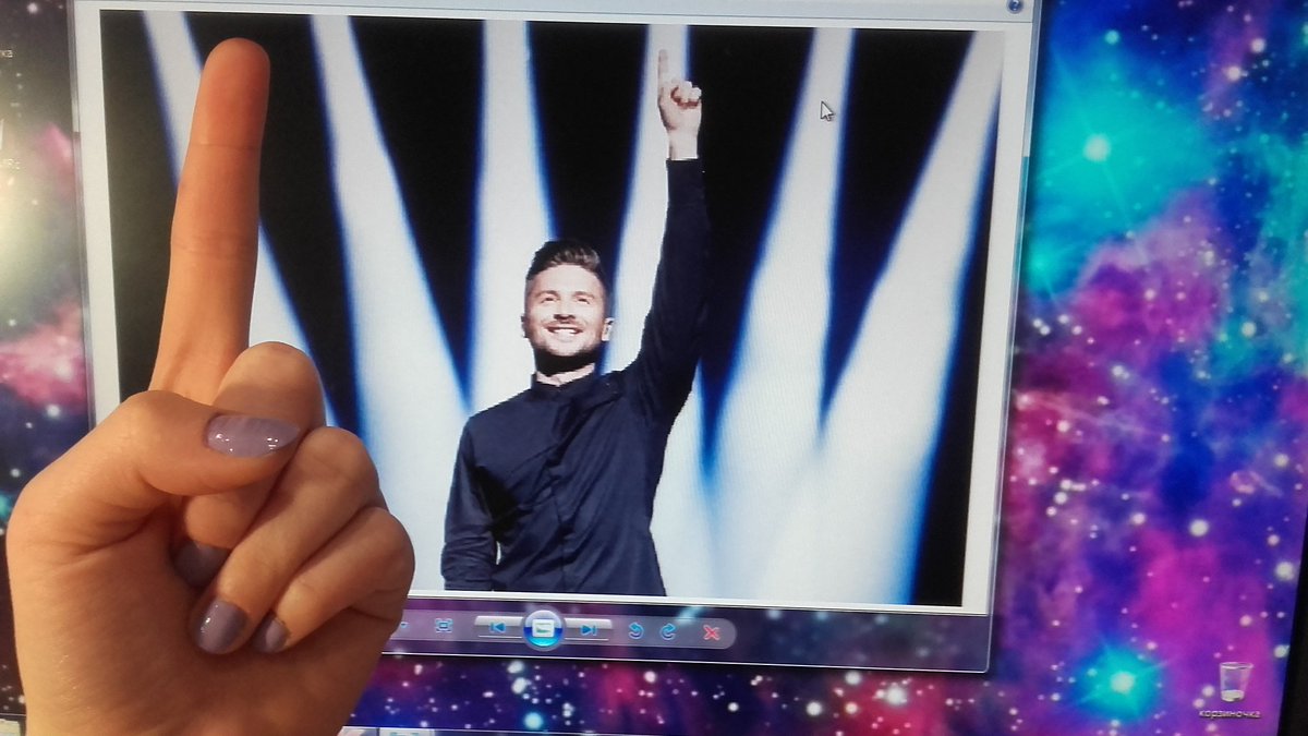 lover_foxx's tweet photo. Приняла от @mery_vik 
#Eurovision 
#ЛазаревПобедитель 
#ЛАЗАРЕВНАШПОБЕДИТЕЛЬ 
#ФлешмобОнлиВан https://t.co/w7XA9oFEJz