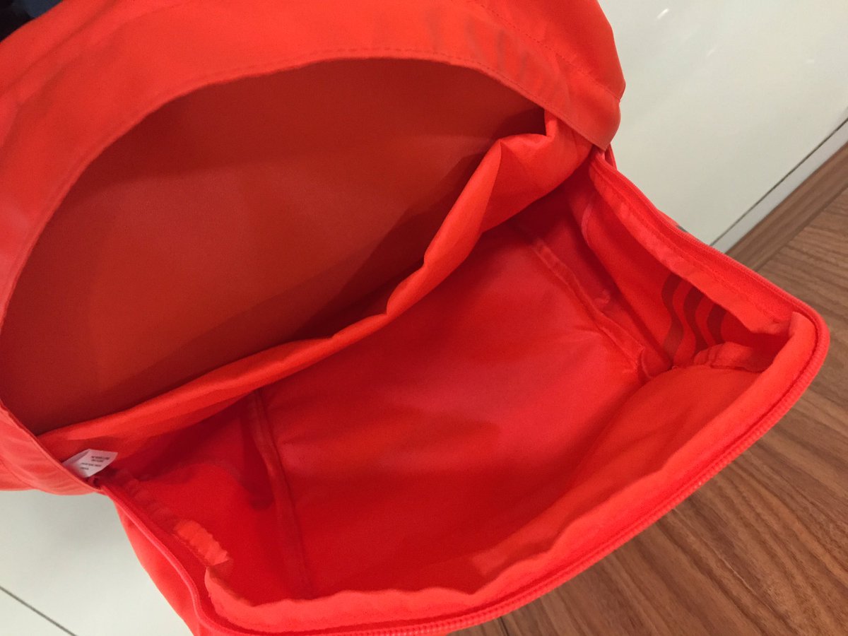 f00tballmaniac's tweet photo. #JOR7
adidas climacool bag
BNWT no minus
OB: 200
BIN:400 https://t.co/HHRSNkbxbi