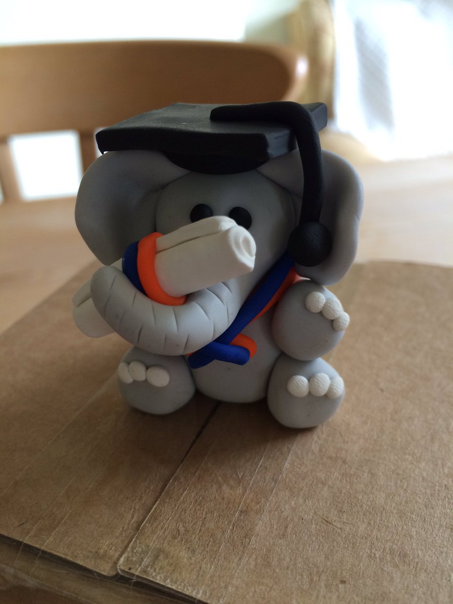 EmuArt1's tweet photo. Custom order graduation elephant #celebrategraduation https://t.co/OJORSq3LiU
