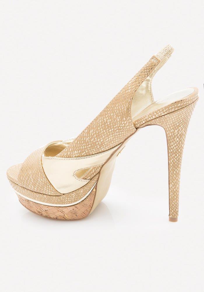 bebeindia's tweet photo. #Step- up with bebe https://t.co/AOulsuffMo