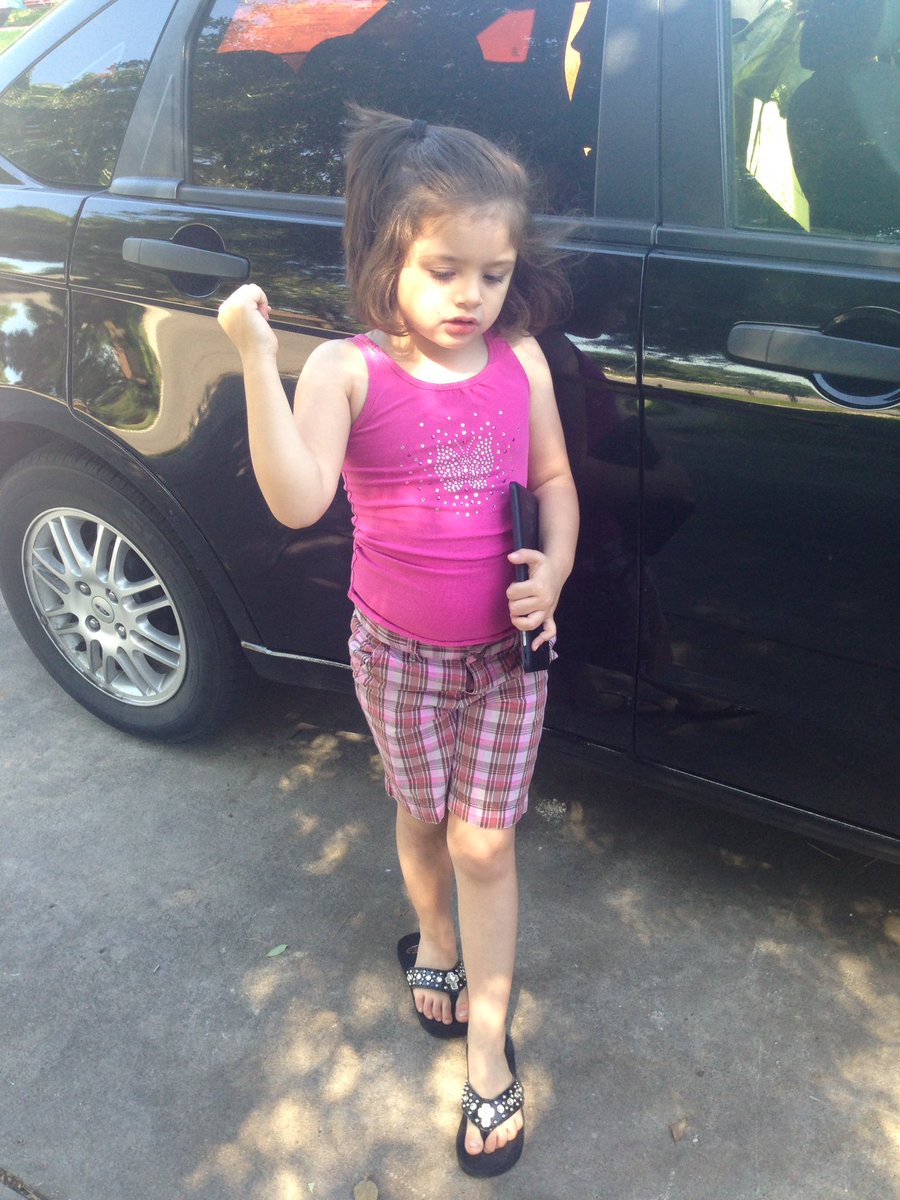 redlipps's tweet photo. My beautiful princess https://t.co/BQXr3nr2Gk