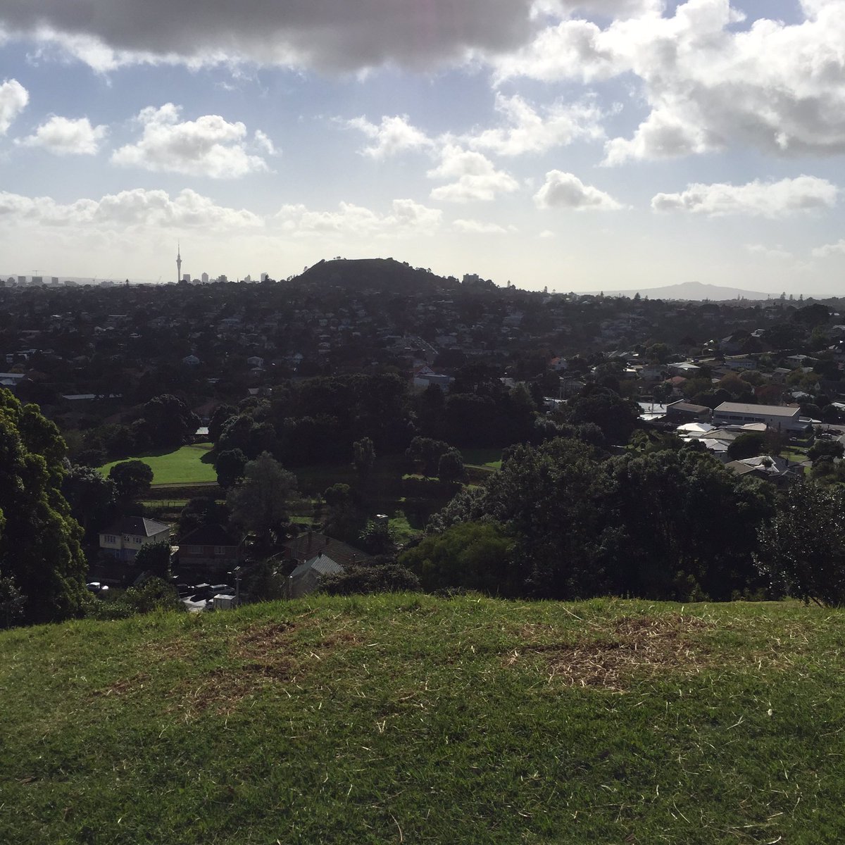 #myaucklandvolcanochallenge no24 Te Tatua-a-Ruikiuta or Big King Reserve!  <a href="/LocalAuckland/">Local Auckland</a>