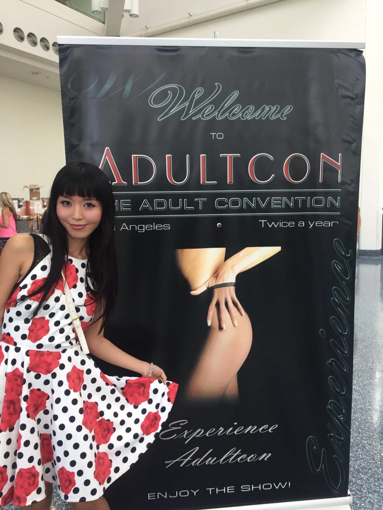 marica_1029's tweet photo. Thank you for coming @ADULTCON . It was my awesome experience.
looking forward to see you guys at my next apearance. https://t.co/opo3wKJV1X