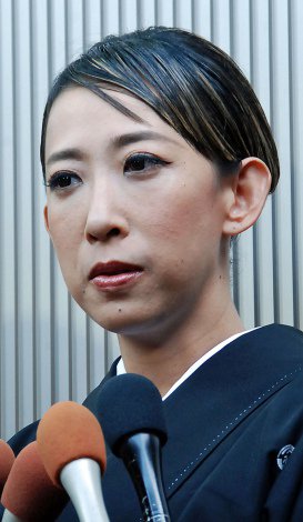 Oricon News オリコンニュース 蜷川幸雄さん 拍手に包まれながら出棺 娘 実花氏があいさつで涙 写真 全14枚 蜷川幸雄 蜷川実花 Ninagawamika 芸能 ニュース T Co Tftvhj0t2d Oricon News オリコンニュース 蜷川幸雄さん 拍手に包まれながら出棺 娘 実花氏があいさつで涙 写真 全14枚 蜷川幸雄 蜷川実花 Ninagawamika 芸能 ニュース T Co Tftvhj0t2d