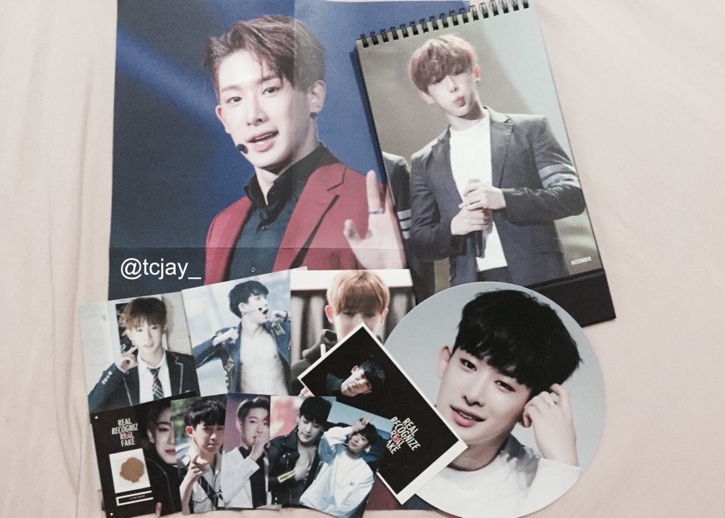 tCjay_'s tweet photo. @Kpop_card @RTForYouu (RT♡) ผ้าเชียร์ polychrome , stereoscopic 750฿ / ปฏิทิน cosmic 900฿ / การ์ด 200฿ สนใจ dm ค่ะ 💗 https://t.co/KTg6sdFvoY