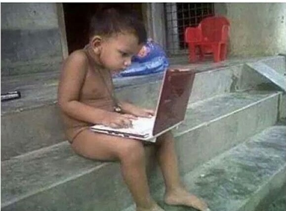 mr_conneries's tweet photo. Quand tu essaye de trouver la bonne chanson avant d'aller sous la douche 😂 https://t.co/hT55bsaZL1