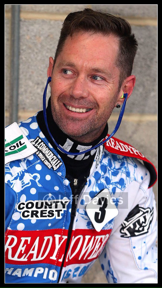 He's worn a few different race suits over the years &amp; tonight he's a Lion. Good luck <a href="/DavidWatt24/">Davey Watt 2⃣4⃣</a>