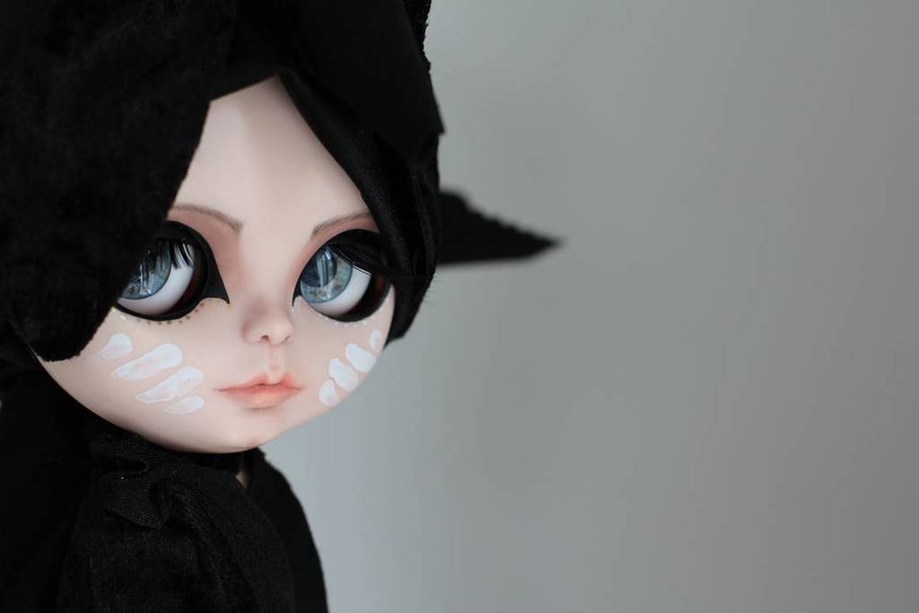 regretfactory's tweet photo. By whiterabbitblythes Suzy #21 #whiterabbitblythes #blythecustom #customblythe #blythe #artdoll #puppelina #moonris… https://t.co/X7e2rkFpzs