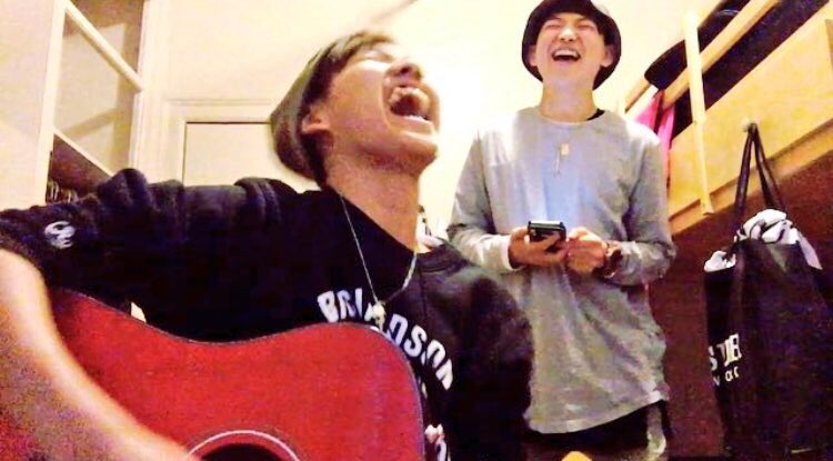 Jr_EXILE_Aym's tweet photo. なんやのめちゃくちゃかっこいいし
自分の国の言葉最高✌🏿✌🏿✌🏿（コブクロ�� https://t.co/5Uaoq2GjRU