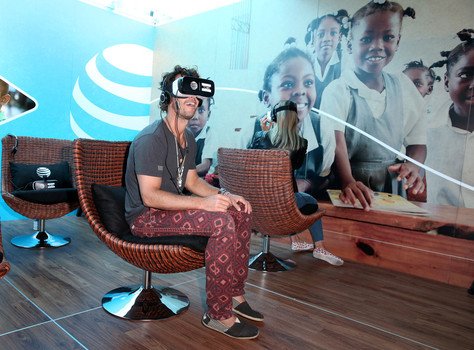 RyanBellGuide's tweet image. Virtual Reality: The future of online dating?
#VR #VirtualReality
j.mp/23TW2Hm