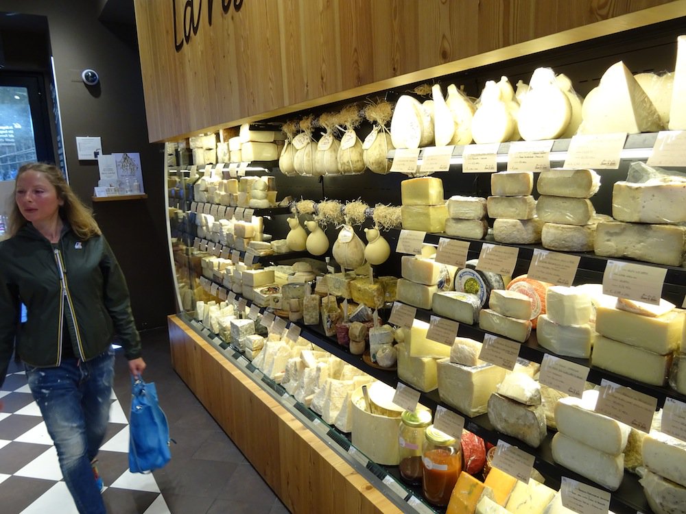 #alleVolte capisci perché sei rimasto a vivere In Italia <a href="/ilbel_paese/">L'Italia</a> - Buon lunedì!