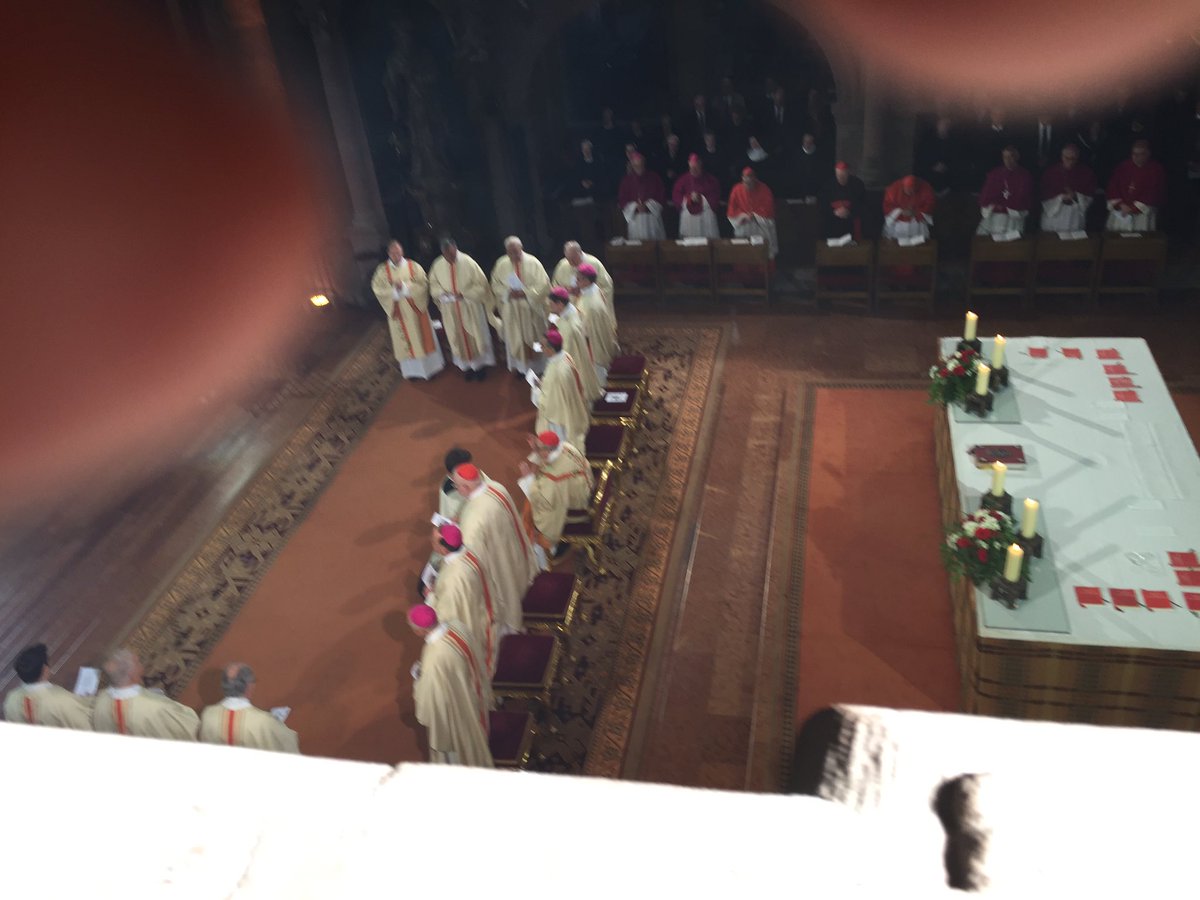 1200 beim Abschiedsgottesdienst zu Ehren von Kardinal Karl Lehmann im Dom zu Mainz