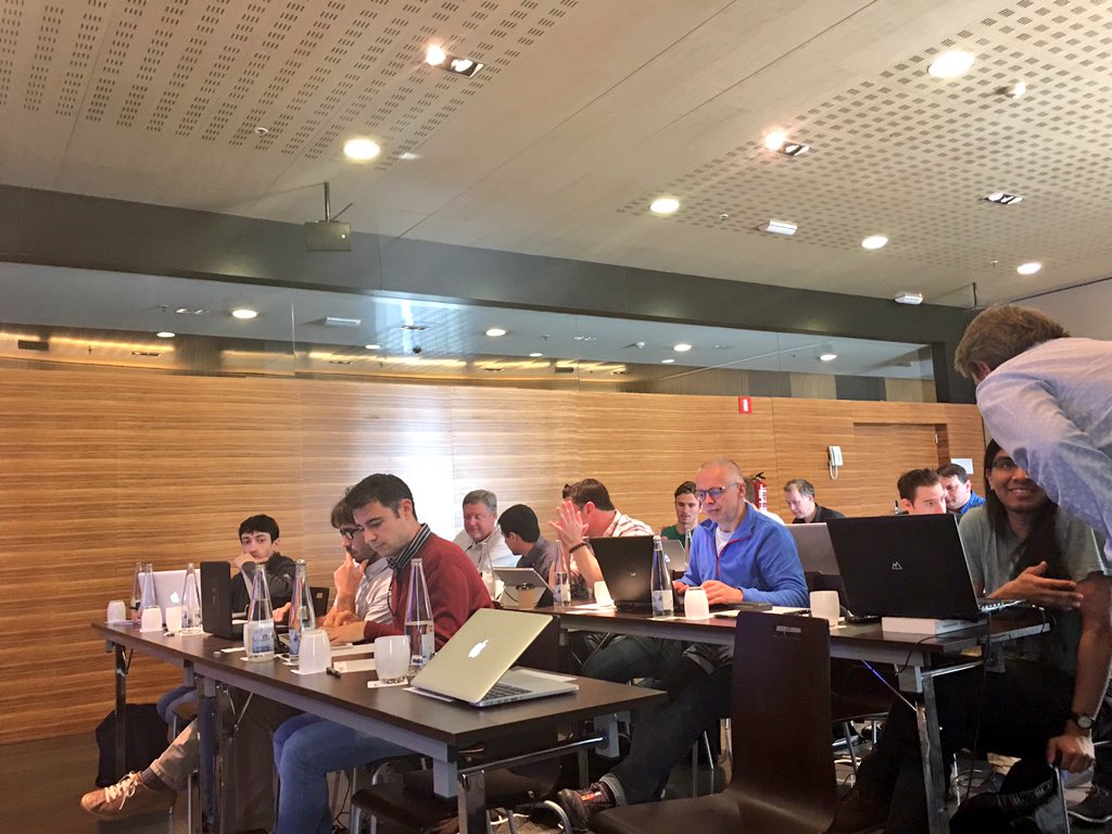 AfroJme's tweet image. Starting with an overview of @AutodeskForge Web Service API's #BarcelonaAccelerator #Autodesk #BarcelonaTech