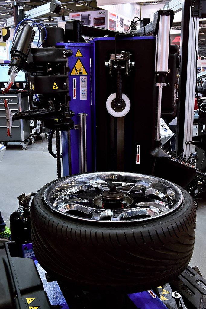 EQUIP_AUTO's tweet image. [Daily pic]  Best-of #EQUIPAUTO2015 buff.ly/1nNnXLA