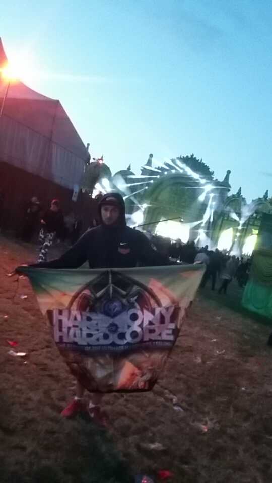 @HOHfestival #HOH #HarmonyOfHardcore #Mainstage 🔥👊🔊 with my bro @UnMilitaire_  ♡