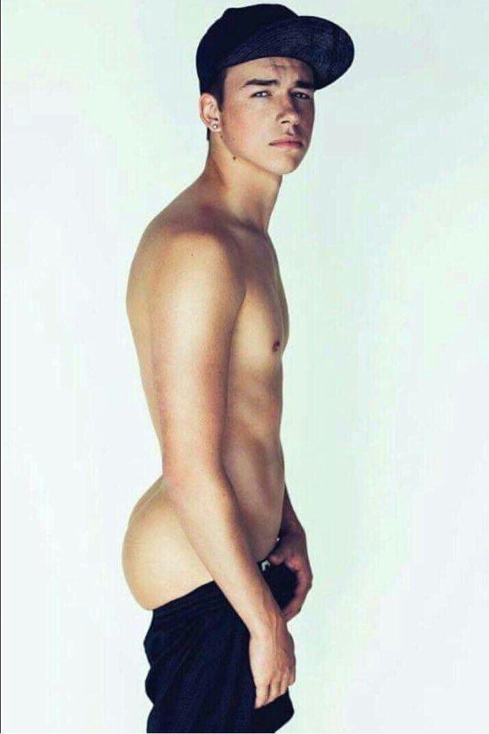 HermanoAmigoGay's tweet photo. #sexyman #HermanoAmigoGay https://t.co/idR8ulzQdK