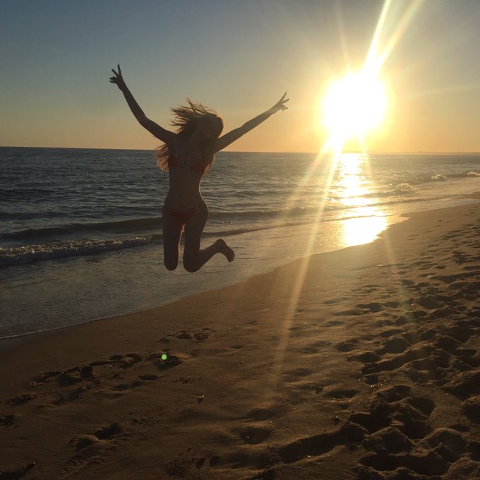 Sometimes You just gotta jump &amp; not look down... https://t.co/kyI3lrHpXq go change your Monday blues<a href="/tag/tb"class="tags"><span>#tb</span></a>